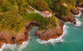 Wishome - Villa privada de ensueño sobre el mar con piscina climatizada privada
